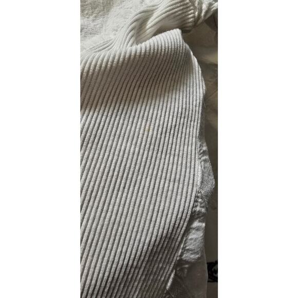 Soft Surroundings beautiful embroidered white V-neck button down shirt large - Picture 9 of 14